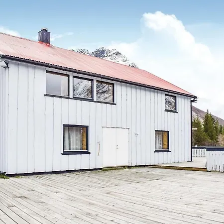 Stunning In W/ 3 Bedrooms * Svolvær