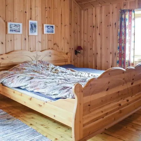 Stunning In W/ 3 Bedrooms *